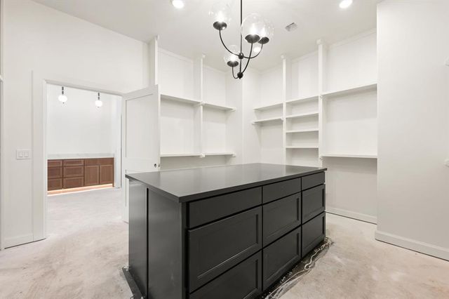 6201 Canopy Lane, Edmond, OK 73025