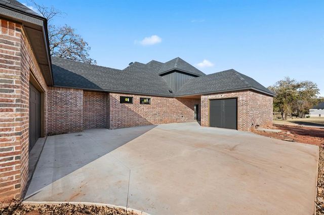 6201 Canopy Lane, Edmond, OK 73025