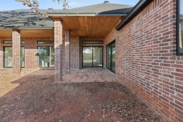 6201 Canopy Lane, Edmond, OK 73025