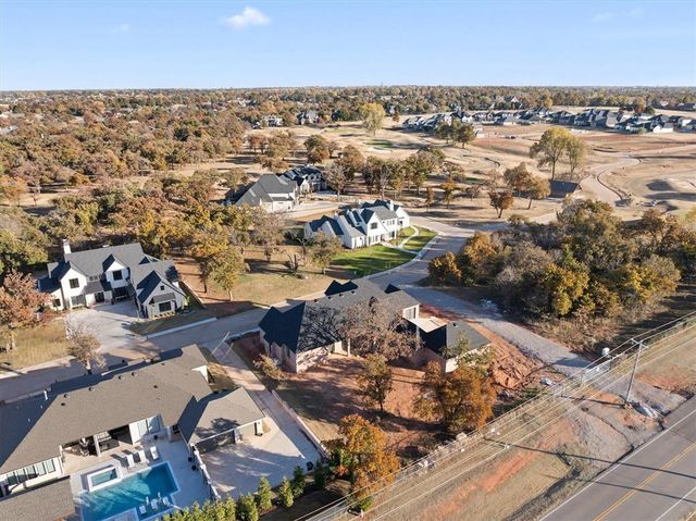 6201 Canopy Lane, Edmond, OK 73025