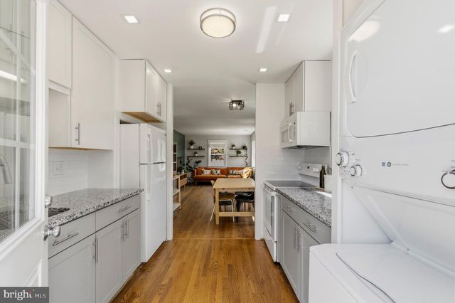 3400 DONA AVE, Alexandria, VA 22303