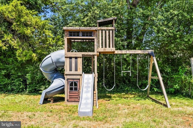 3400 DONA AVE, Alexandria, VA 22303