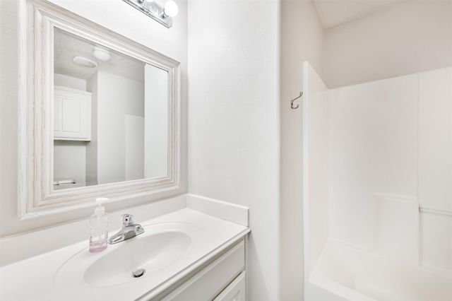 9102 Amberjack Drive, Texas City, TX 77591