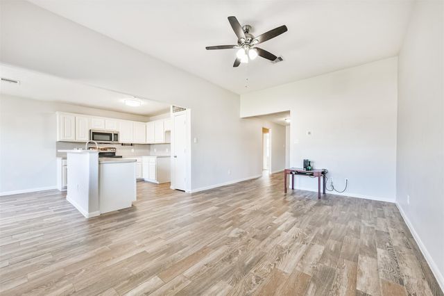 9102 Amberjack Drive, Texas City, TX 77591