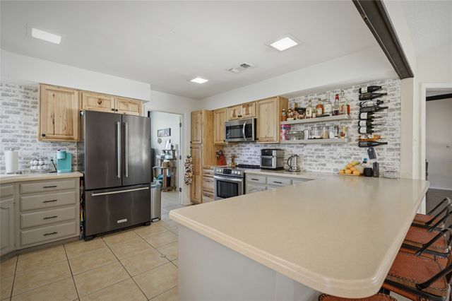 501 N Van Zandt Street, Tioga, TX 76271