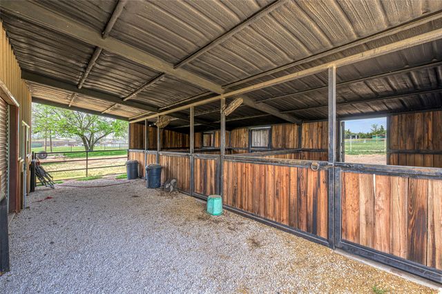 501 N Van Zandt Street, Tioga, TX 76271