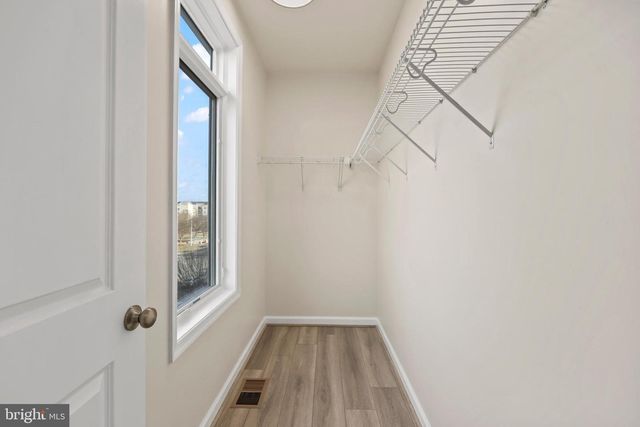 1010 RIBBON LIMESTONE TER SE, Leesburg, VA 20175