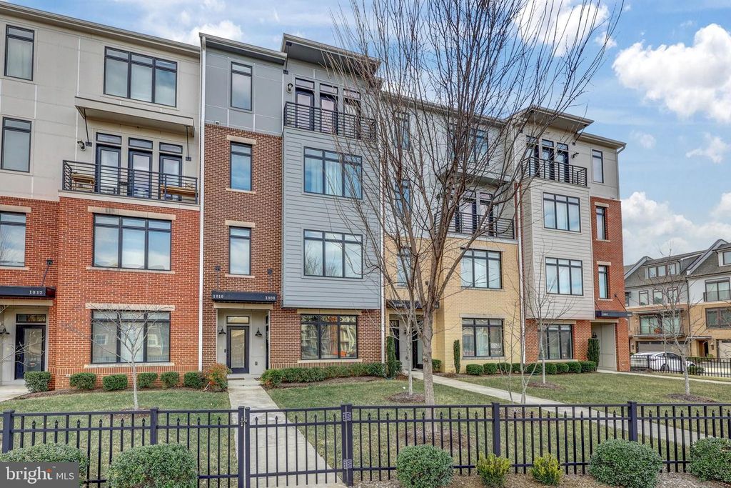 1010 RIBBON LIMESTONE TER SE, Leesburg, VA 20175