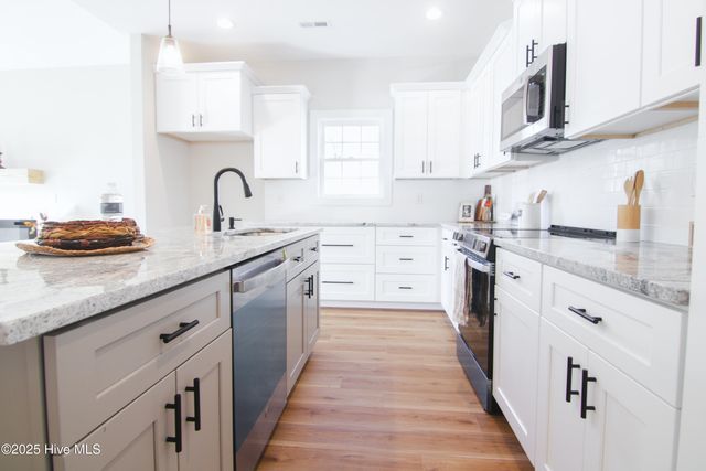 584 Forest Knolls Road, Goldsboro, NC 27534