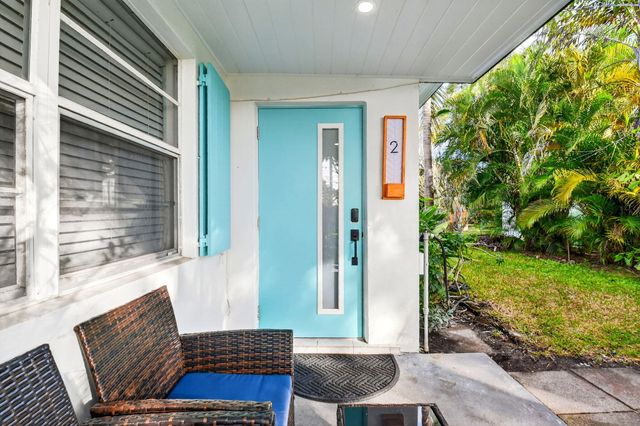 325 De Carie Street, Delray Beach, FL 33444