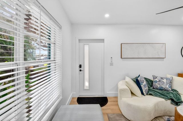 325 De Carie Street, Delray Beach, FL 33444