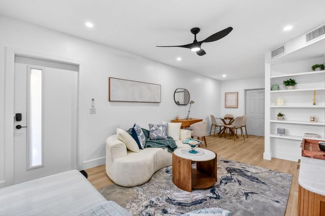 325 De Carie Street, Delray Beach, FL 33444