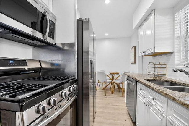 325 De Carie Street, Delray Beach, FL 33444