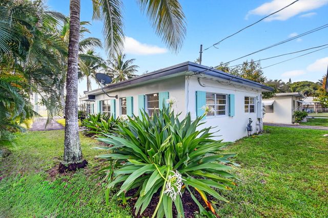 325 De Carie Street, Delray Beach, FL 33444