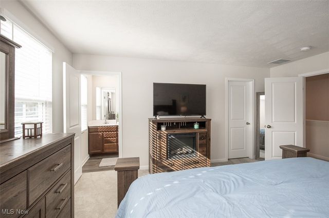 34399 Sylvia Drive, Eastlake, OH 44095