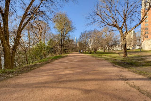40 N Interstate 35 7D4, Austin, TX 78701