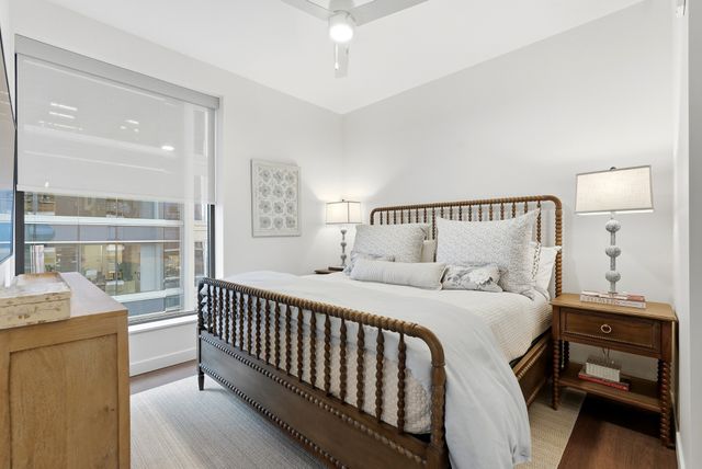 1212 Demonbreun St Apt 1402, Nashville, TN 37203