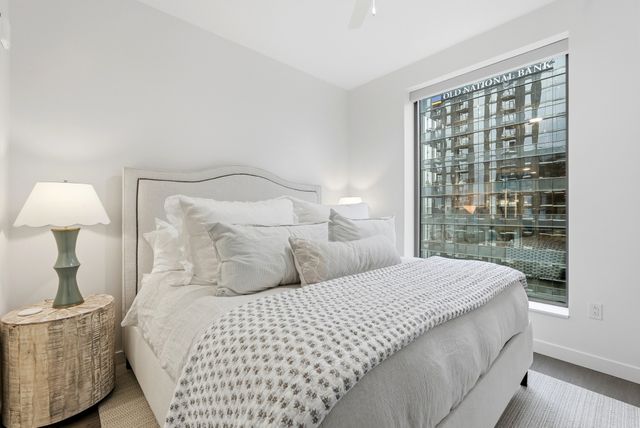 1212 Demonbreun St Apt 1402, Nashville, TN 37203