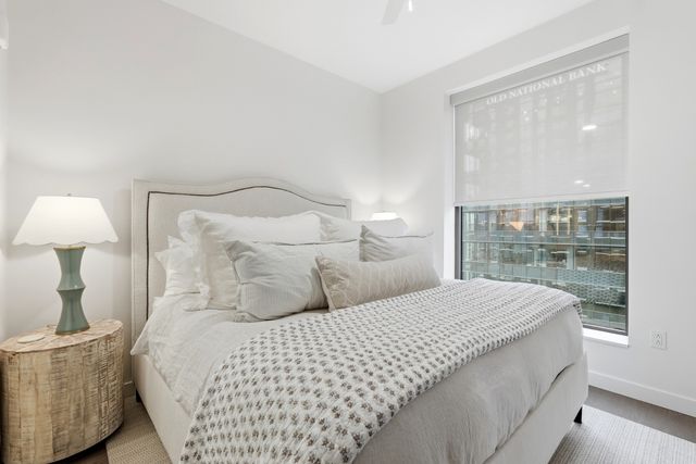 1212 Demonbreun St Apt 1402, Nashville, TN 37203