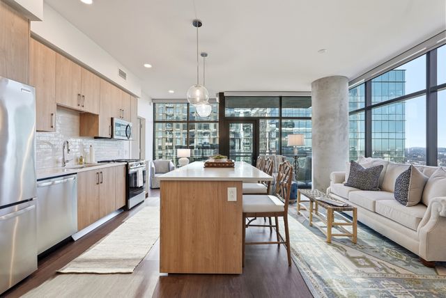 1212 Demonbreun St Apt 1402, Nashville, TN 37203