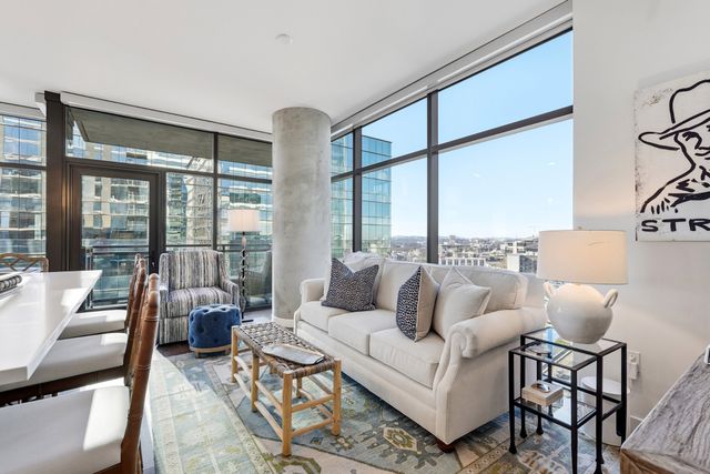 1212 Demonbreun St Apt 1402, Nashville, TN 37203