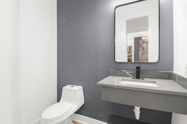 8046 Chateau Street, Houston, TX 77028