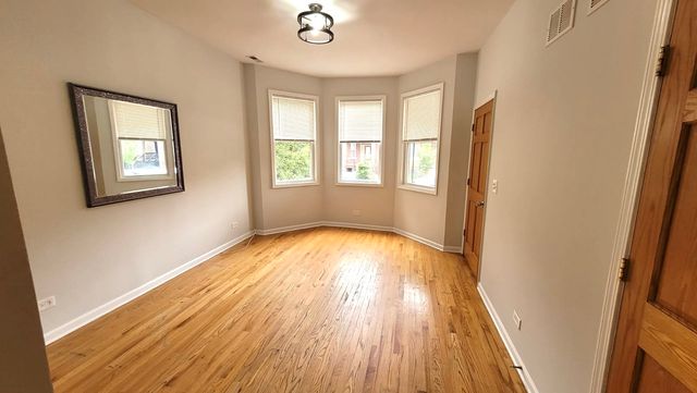 4142 W Kamerling Avenue 1, Chicago, IL 60651