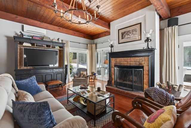 188 Kensington Road, Hampton Falls, NH 03844