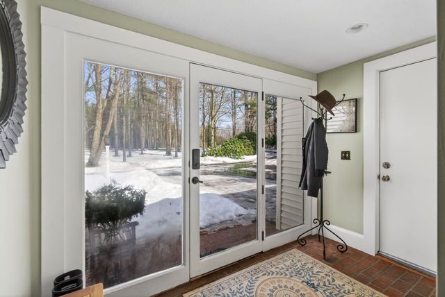 188 Kensington Road, Hampton Falls, NH 03844