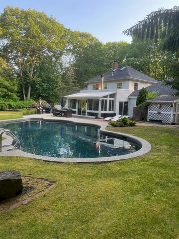 188 Kensington Road, Hampton Falls, NH 03844