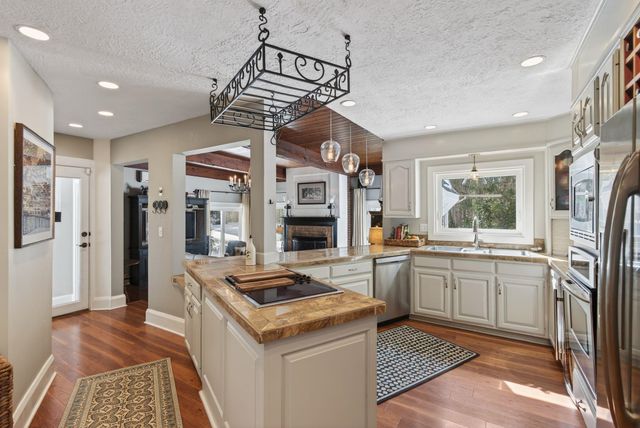 188 Kensington Road, Hampton Falls, NH 03844