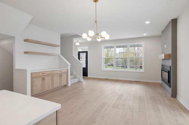 16905 Draft Horse Boulevard, Lakeville, MN 55044