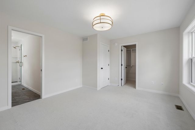 16905 Draft Horse Boulevard, Lakeville, MN 55044