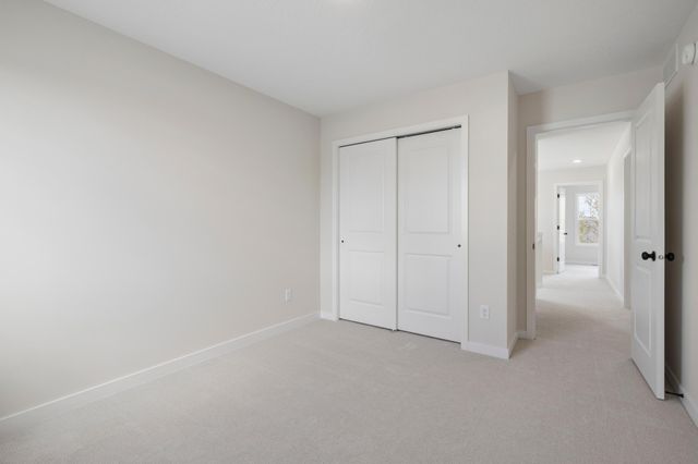 16905 Draft Horse Boulevard, Lakeville, MN 55044