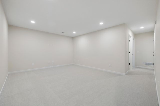16905 Draft Horse Boulevard, Lakeville, MN 55044