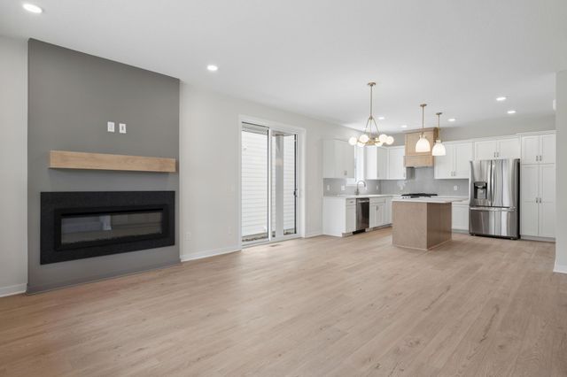 16905 Draft Horse Boulevard, Lakeville, MN 55044
