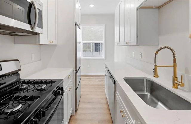 1827 E 4th 2, Long Beach, CA 90802