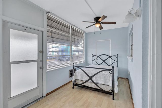 5945 21ST STREET N 3, St Petersburg, FL 33714