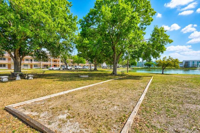 5945 21ST STREET N 3, St Petersburg, FL 33714