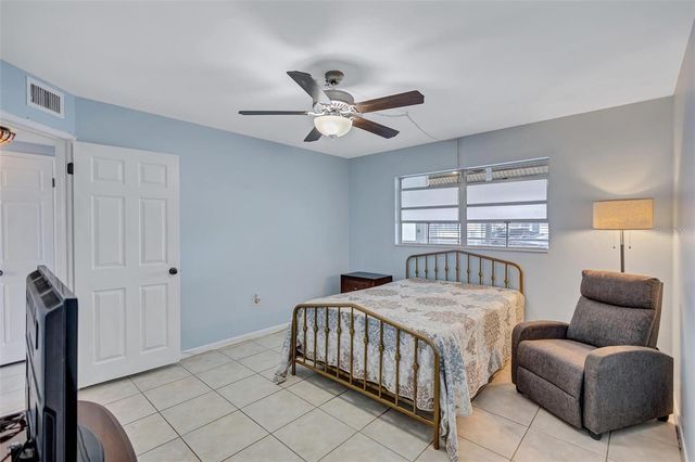 5945 21ST STREET N 3, St Petersburg, FL 33714