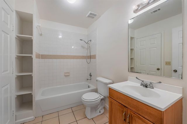3238 Alabama 5, Houston, TX 77004