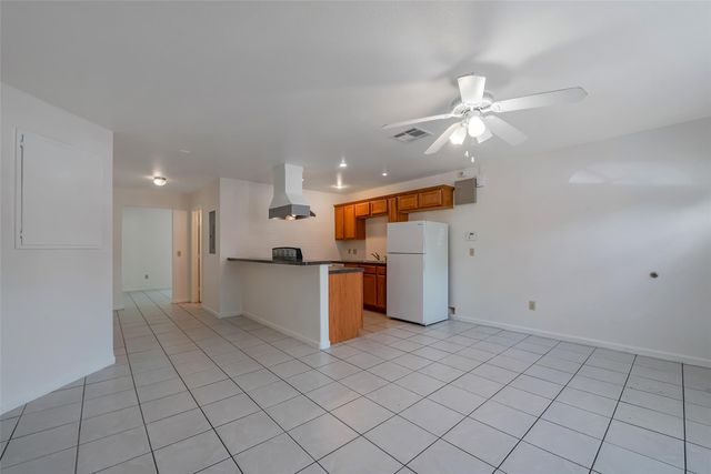 3238 Alabama 5, Houston, TX 77004