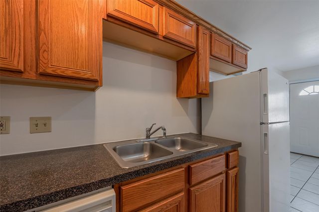 3238 Alabama 5, Houston, TX 77004