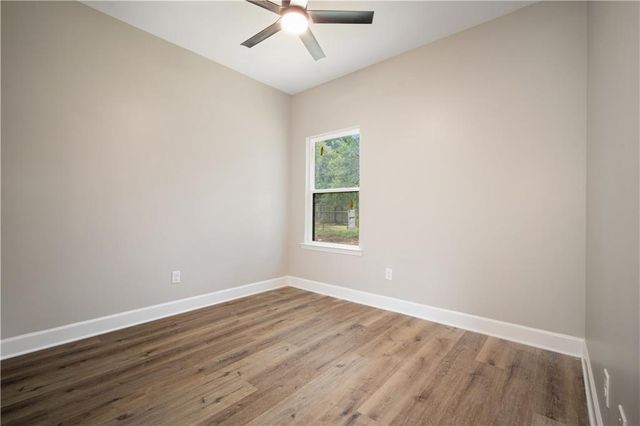9324 Lawshe Avenue, Creola, AL 36525