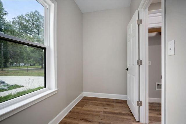 9324 Lawshe Avenue, Creola, AL 36525