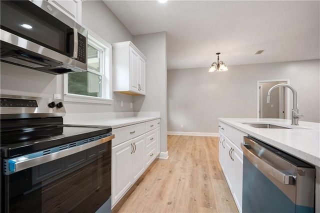 9324 Lawshe Avenue, Creola, AL 36525