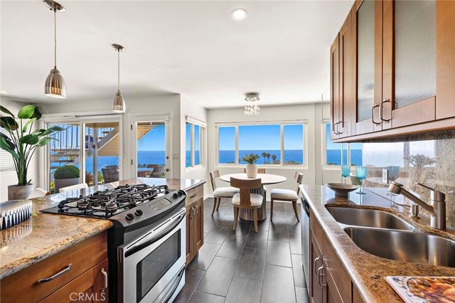 21692 Ocean Vista Drive A, Laguna Beach, CA 92651
