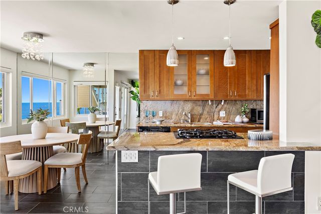 21692 Ocean Vista Drive A, Laguna Beach, CA 92651