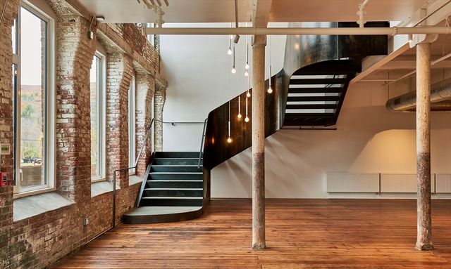 520 State Road 207, North Adams, MA 01247