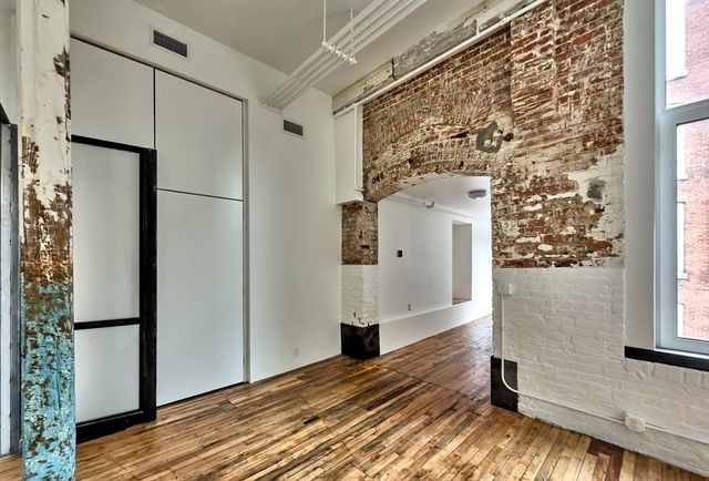 520 State Road 207, North Adams, MA 01247